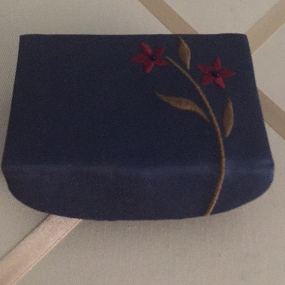 Bundle of Miscellaneous accessories. - Picture 6 of 7